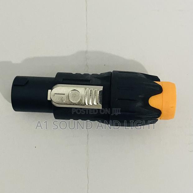 Yc045 Speaker Plug · Photo 4