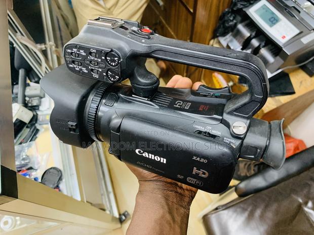Professional Canon Xa20 With Infrared Shooting Mode · Photo 2