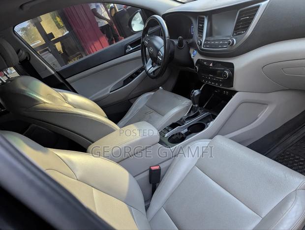 Hyundai Tucson Sport AWD 2017 Black