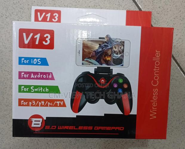 V13 Wireless Gamepad/ Controller ( With Phone Holder) · Photo 3