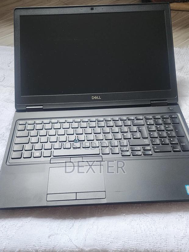Laptop Dell Latitude 15 5580 16GB Intel SSD 500GB photo 2