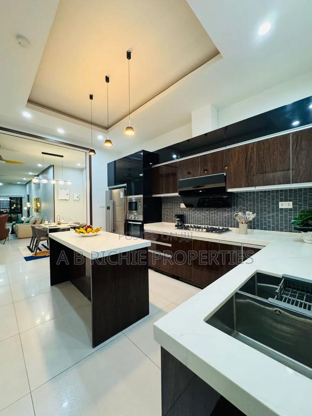 Furnished 2bdrm Apartment in Ab Richie Properties, East Legon for rent · Photo 2
