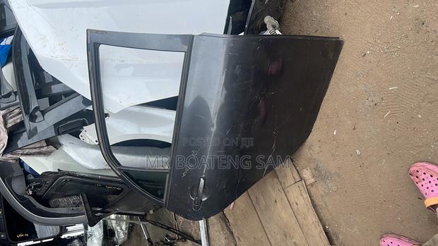 Toyota Corolla 2009 Doors Available