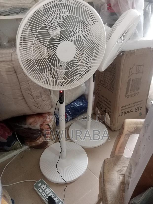 16inch Rechargeable Standing Fan With Solar Panel and Remote