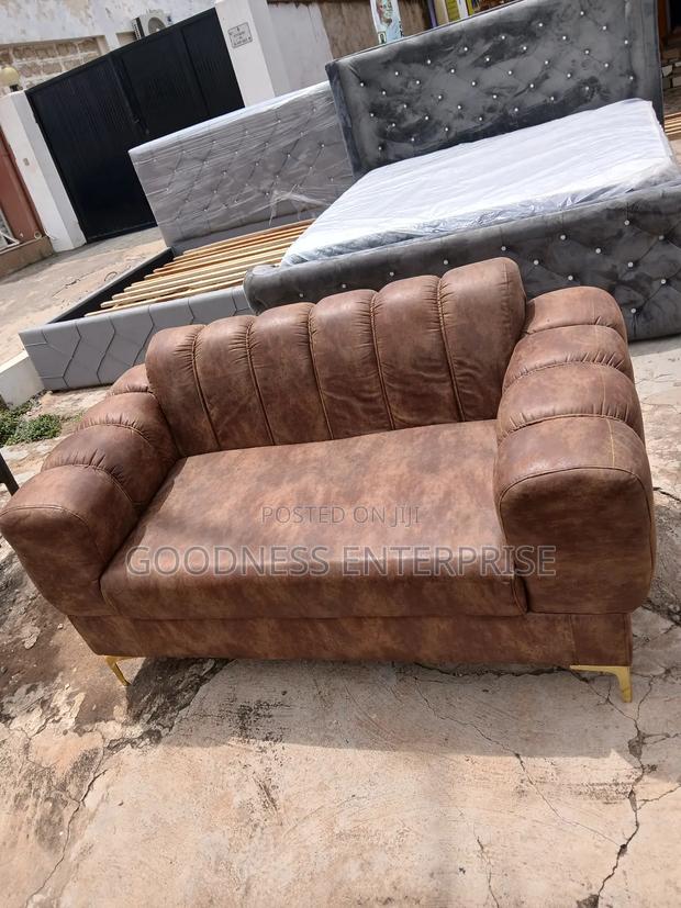 Luxury Sofa · Photo 2