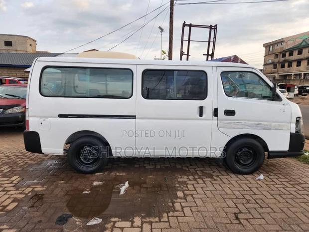 Nissan Caravan 2010 White