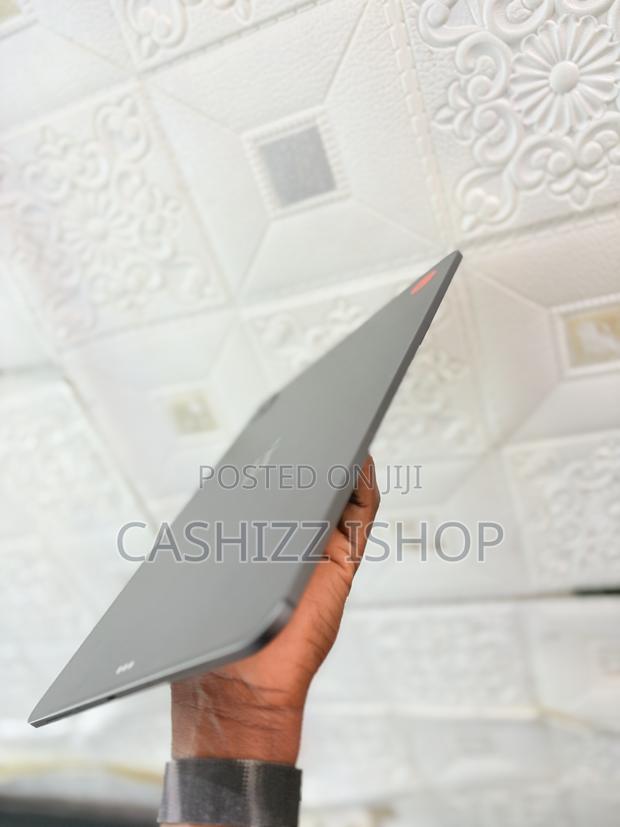 Apple iPad Pro 13 (2024) 256 GB Gray photo 7