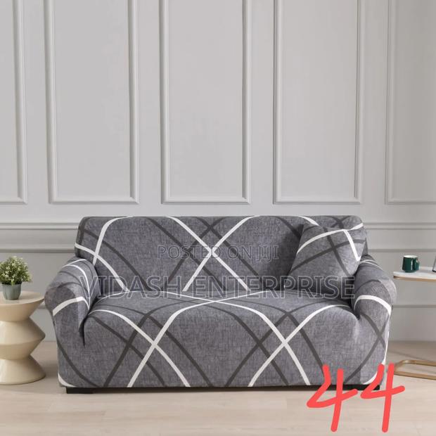Stretch Sofa Shield · Photo 2