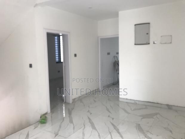 5bdrm House in Dansoman for sale · Photo 4