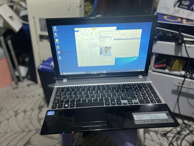 Laptop Acer Aspire E15 8GB Intel Core I3 HDD 750GB