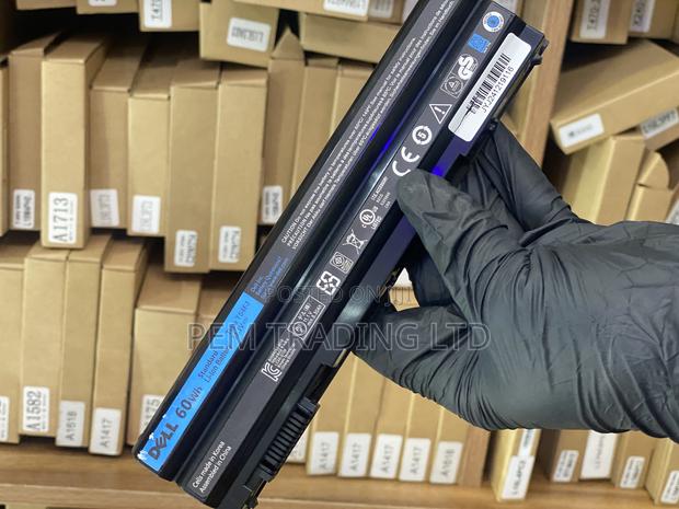 E6420 T54fj Laptop Battery for Dell Latitude E5420 E5530 · Photo 4