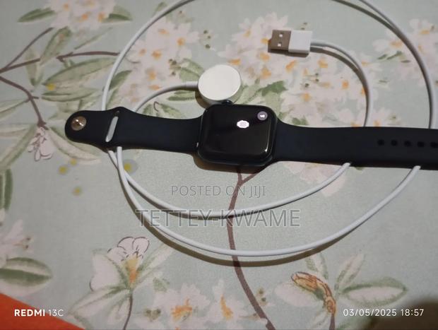 Apple Watch · Photo 4