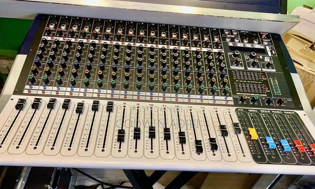 Kv 16 Channel Powered Mixer photo 2