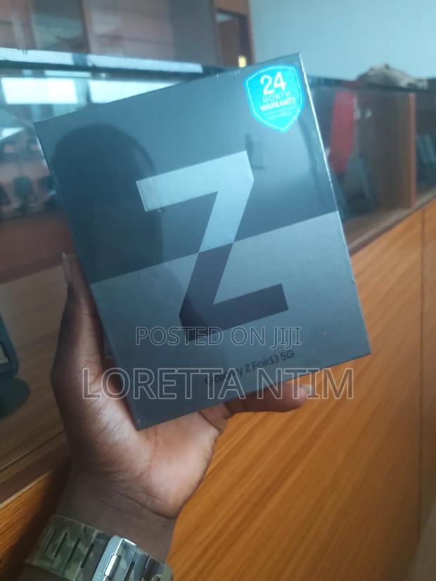 New Samsung Galaxy Z Fold 3 256 GB Black