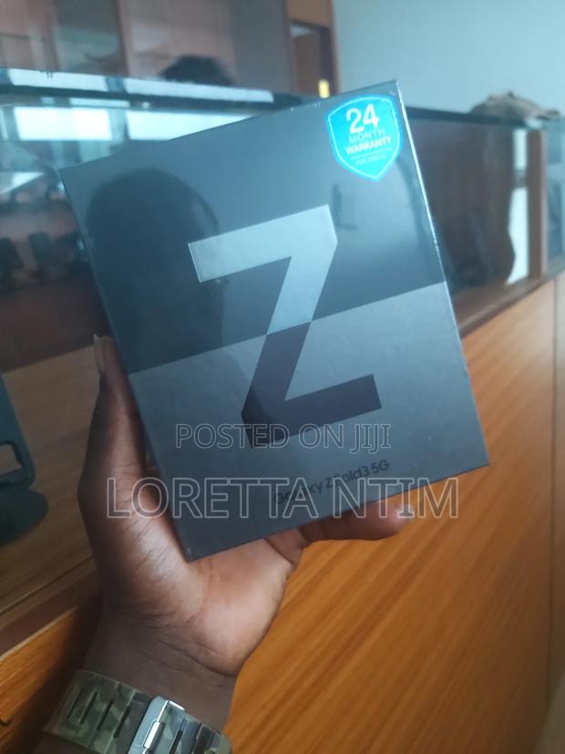 New Samsung Galaxy Z Fold 3 256 GB Black