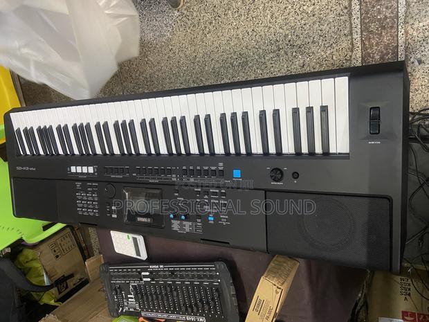 Yamaha PSR -Ew425 · Photo 3