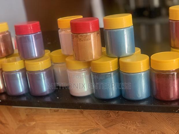 Mica and Metalic Expoxy Colorants photo 2