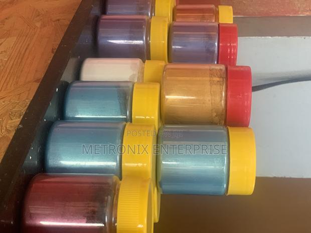 Mica and Metalic Expoxy Colorants photo 4