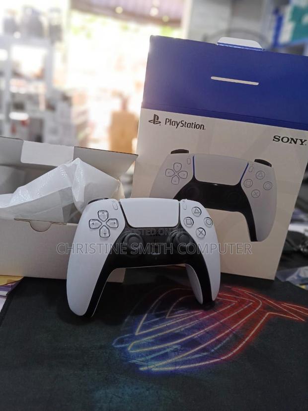 Play Station 5 Dualsense Wireless Controller or Ps5 Game · Photo 4