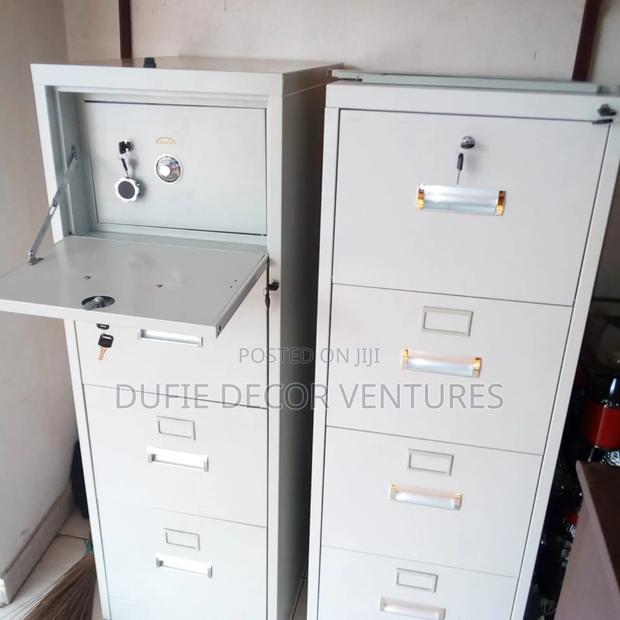 Cabinet Uhjjjv · Photo 1