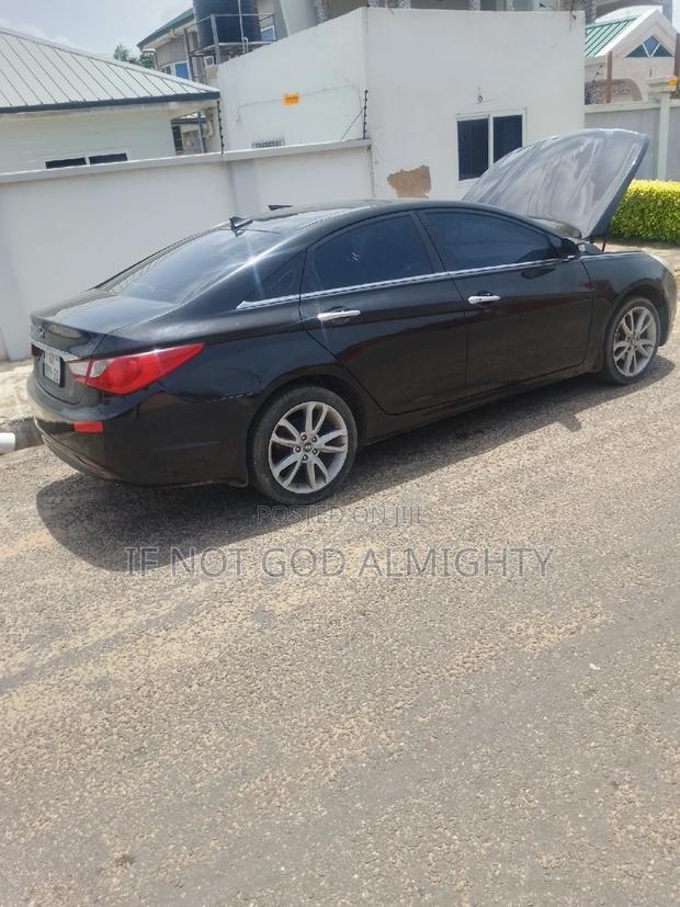 Hyundai Sonata 2013 Black