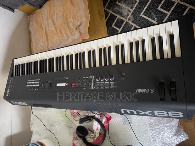 Yamaha Mx88 photo 2