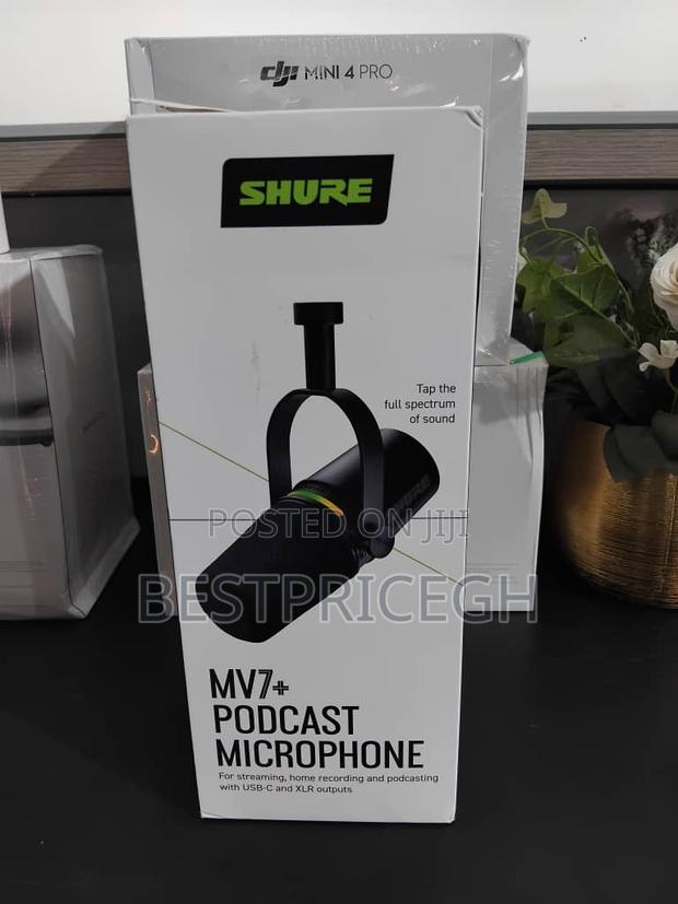 Shure Mv7+ Podcast Dynamic Microphone · Photo 4