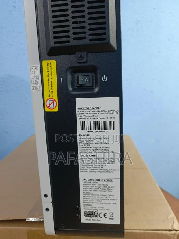 4.2kw 4200w 24v 120a MPPT Hybrid Solar Inverter photo 2
