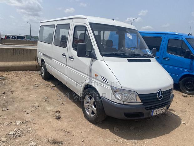 Mercedes-Benz Sprinter 2012 Blue