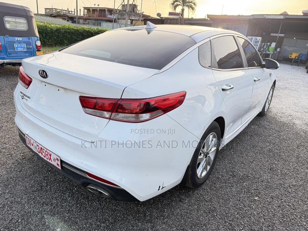 Kia Optima EX 2018 White photo 4