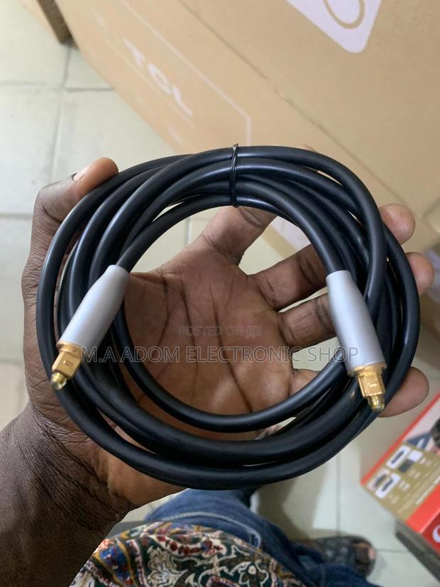 Optical Fiber Cable for Audio Devices · Photo 4
