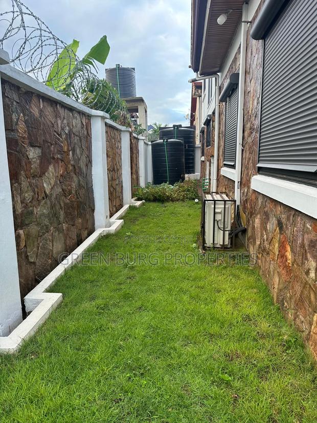 4bdrm House in East Legon for rent photo 12