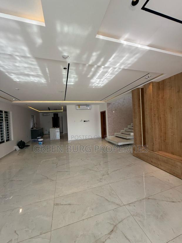 4bdrm House in Lake Side Estate for sale photo 12