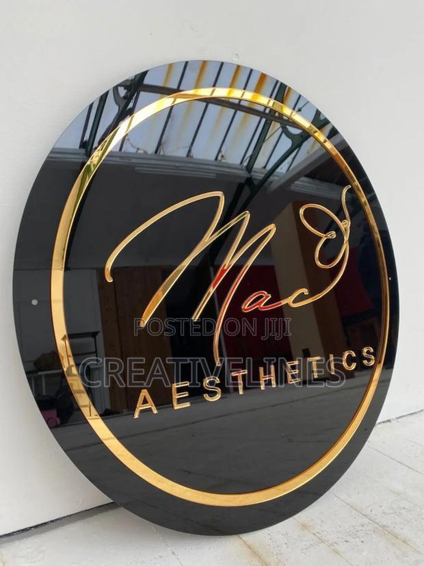 Luxury Round Signage · Photo 4