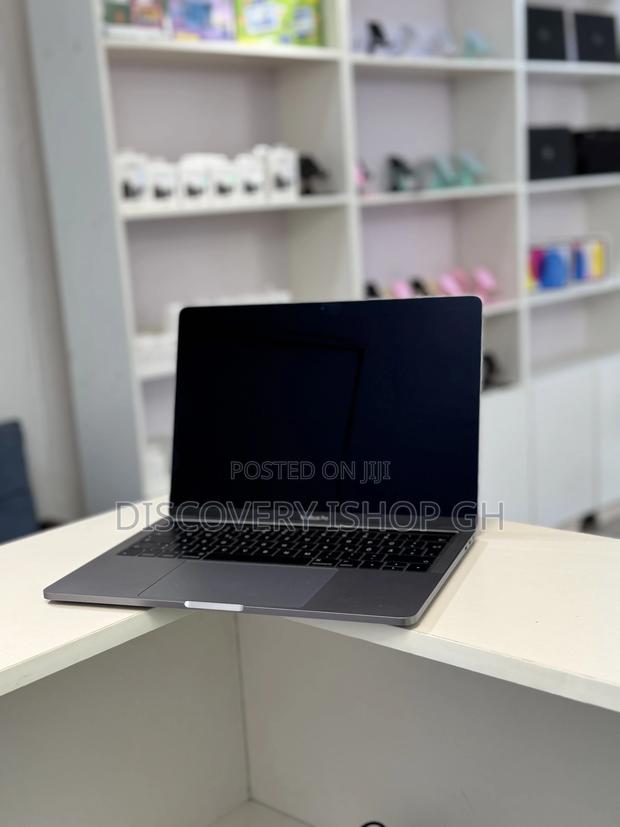 Laptop Apple MacBook Pro 2017 8GB Intel Core i5 SSD 256GB photo 2
