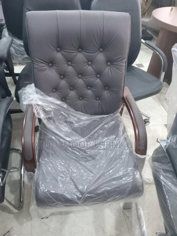 Lustrous Office Chair