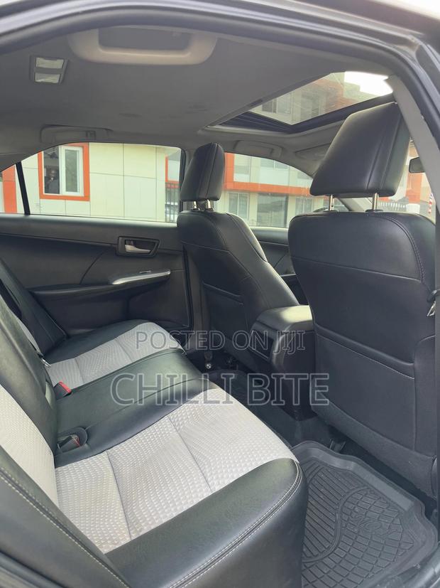 Toyota Camry SE 4dr Sedan (2.5L 4cyl 6A) 2014 Gray photo 11