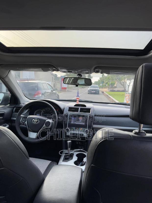Toyota Camry SE 4dr Sedan (2.5L 4cyl 6A) 2014 Gray photo 9