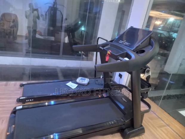 Treadmill 5hp 150kg · Photo 4
