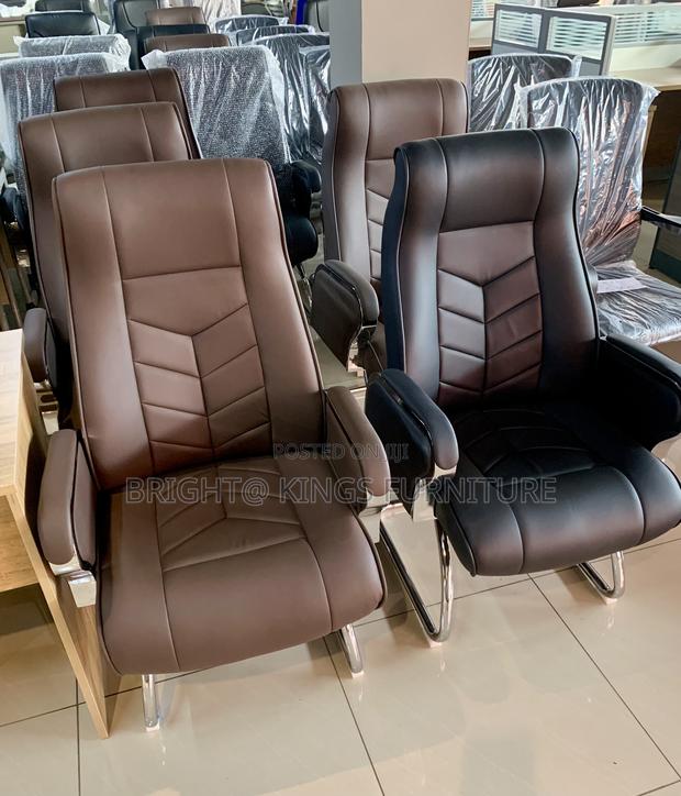 Executive Starker Chair photo 4