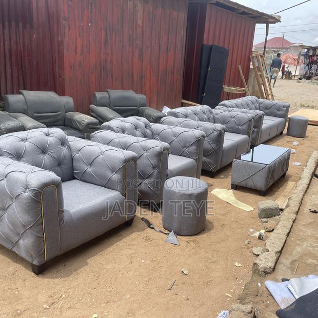 Gray Fabric Sofa Set Made to Last · Photo 3