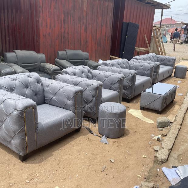 Gray Fabric Sofa Set Made to Last · Photo 4