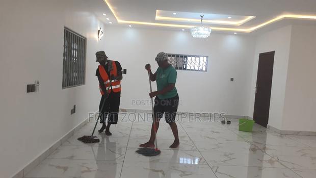 Moving in and Moving Out Cleaning Service With Cleantex · Photo 4