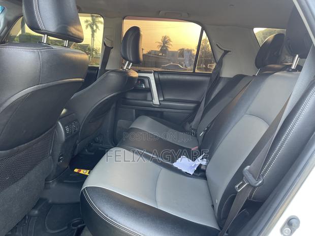 Toyota 4-Runner SR5 4dr 4x4 (4.0L 6cyl 5A) 2016 White