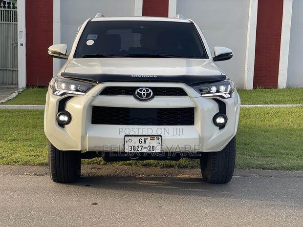 Toyota 4-Runner SR5 4dr 4x4 (4.0L 6cyl 5A) 2016 White