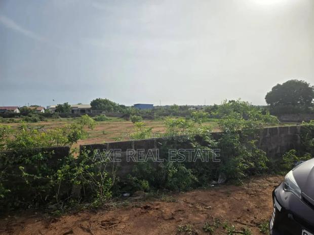 Special Demarcated Serviced Lands · Photo 4