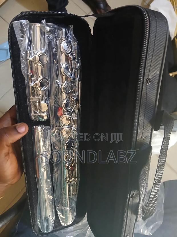 Yamaha Yfl-212sl Metallic Flute · Photo 2