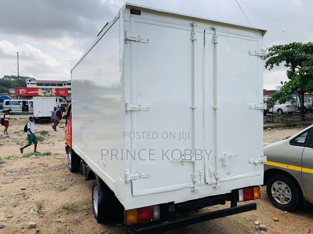 Hyundai Mighty 2 Container photo 6
