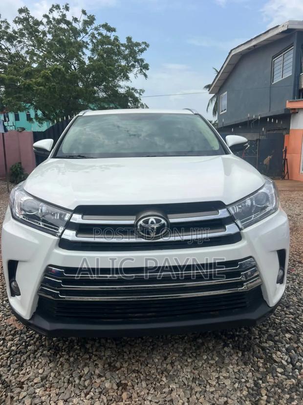 Toyota Highlander XLE V6 4x4 (3.5L 6cyl 6A) 2016 White