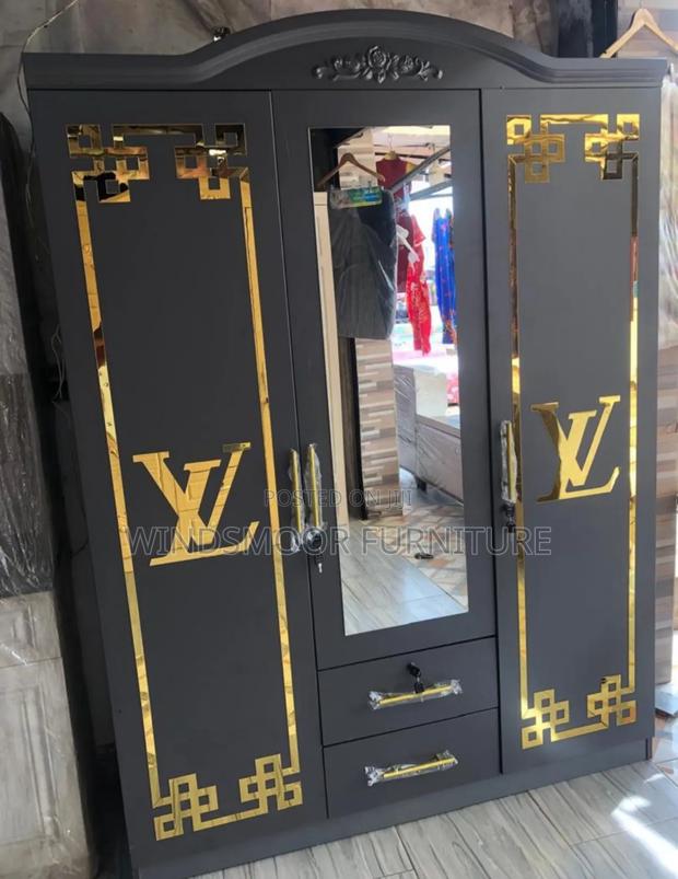 Classic and Well Designed 3 Door Wardrobe